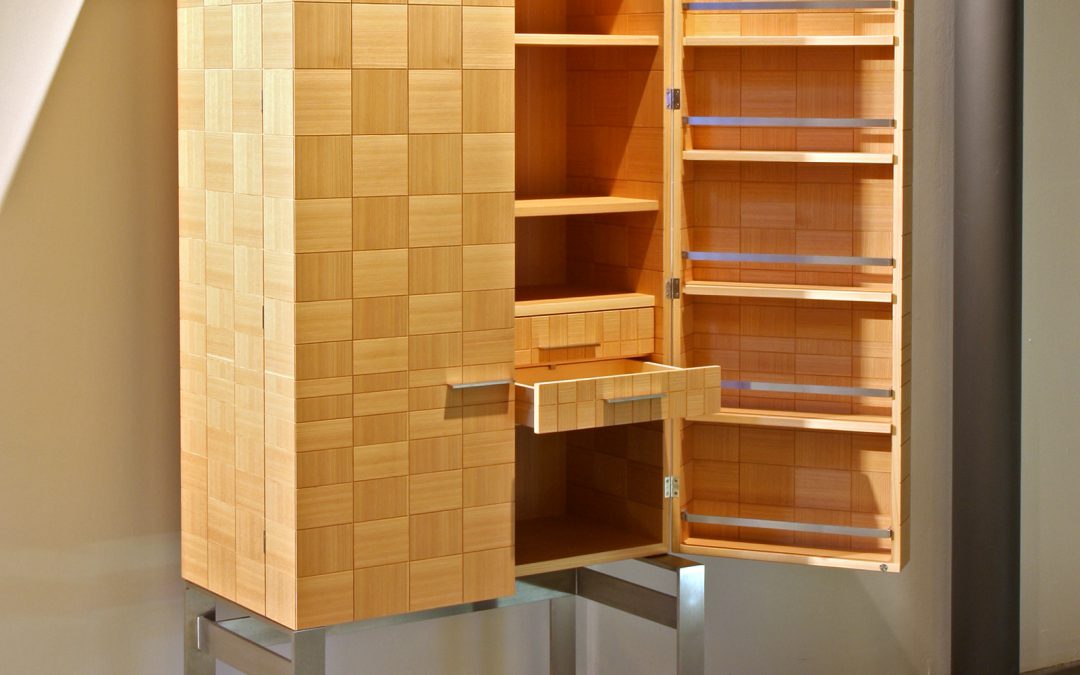 Meisterstück-Geschirrschrank in einheimischer Lärche